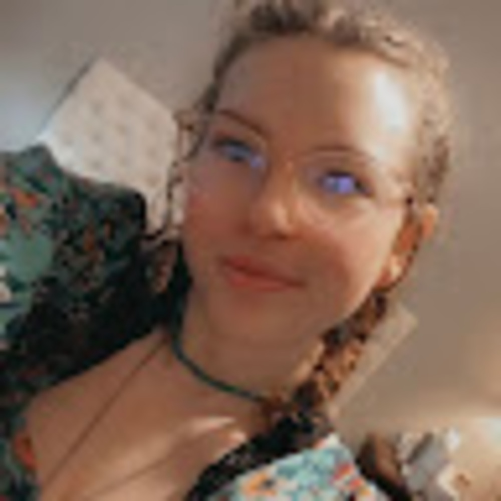 Meet your Posher, Madeline